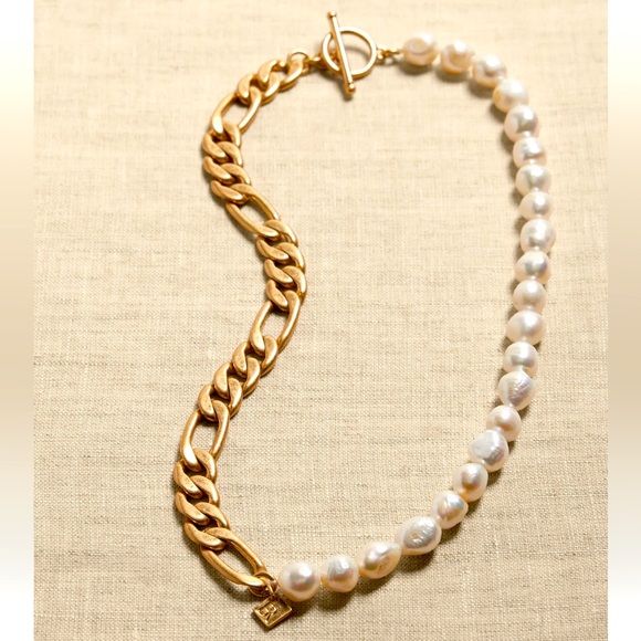 Banana Republic Jewelry - ✨❤️✨❤️NWT BANANA REPUBLIC CHAIN PEARL NECKLACE